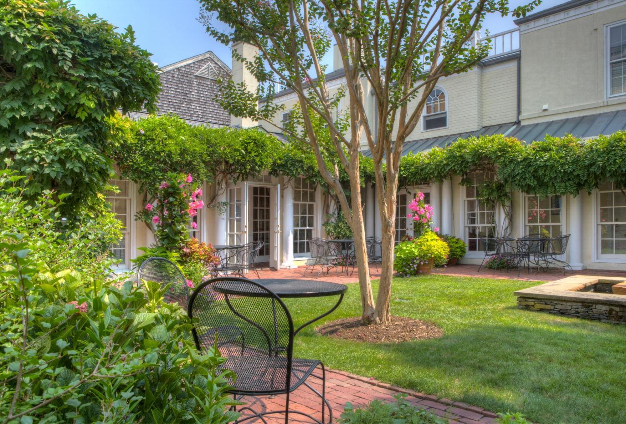 Francis Malbone House Bed & Breakfast Newport Exterior photo