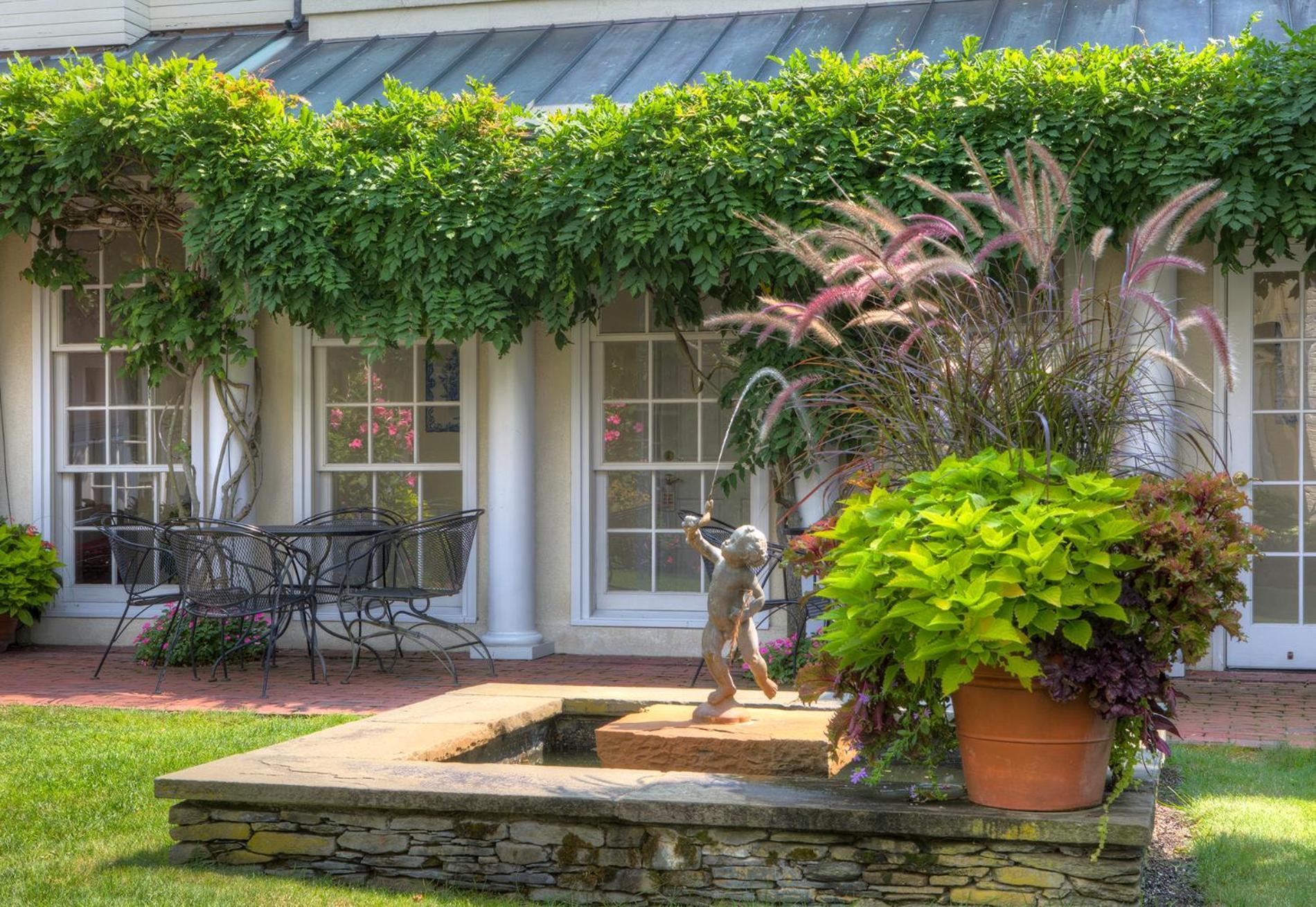 Francis Malbone House Bed & Breakfast Newport Exterior photo