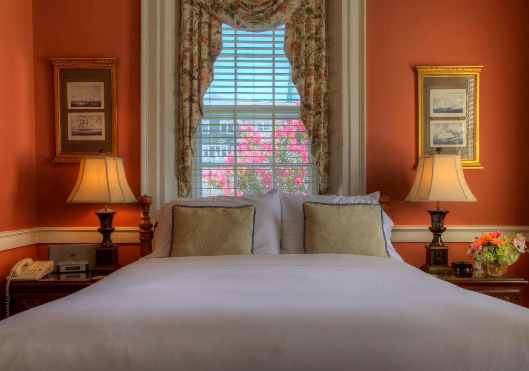 Francis Malbone House Bed & Breakfast Newport Exterior photo